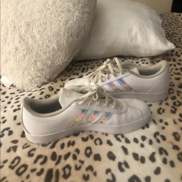 Women’s Adidas Sneakers - Picture 4 of 5
